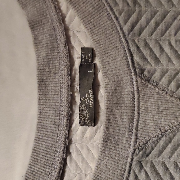 Prana Grey Herringbone Sweatshirt Size Large #O31 - Picture 2 of 8